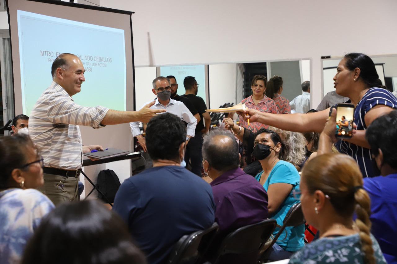 Invita Enrique Galindo al trabajo coordinado entre el Ayuntamiento y representantes vecinales
